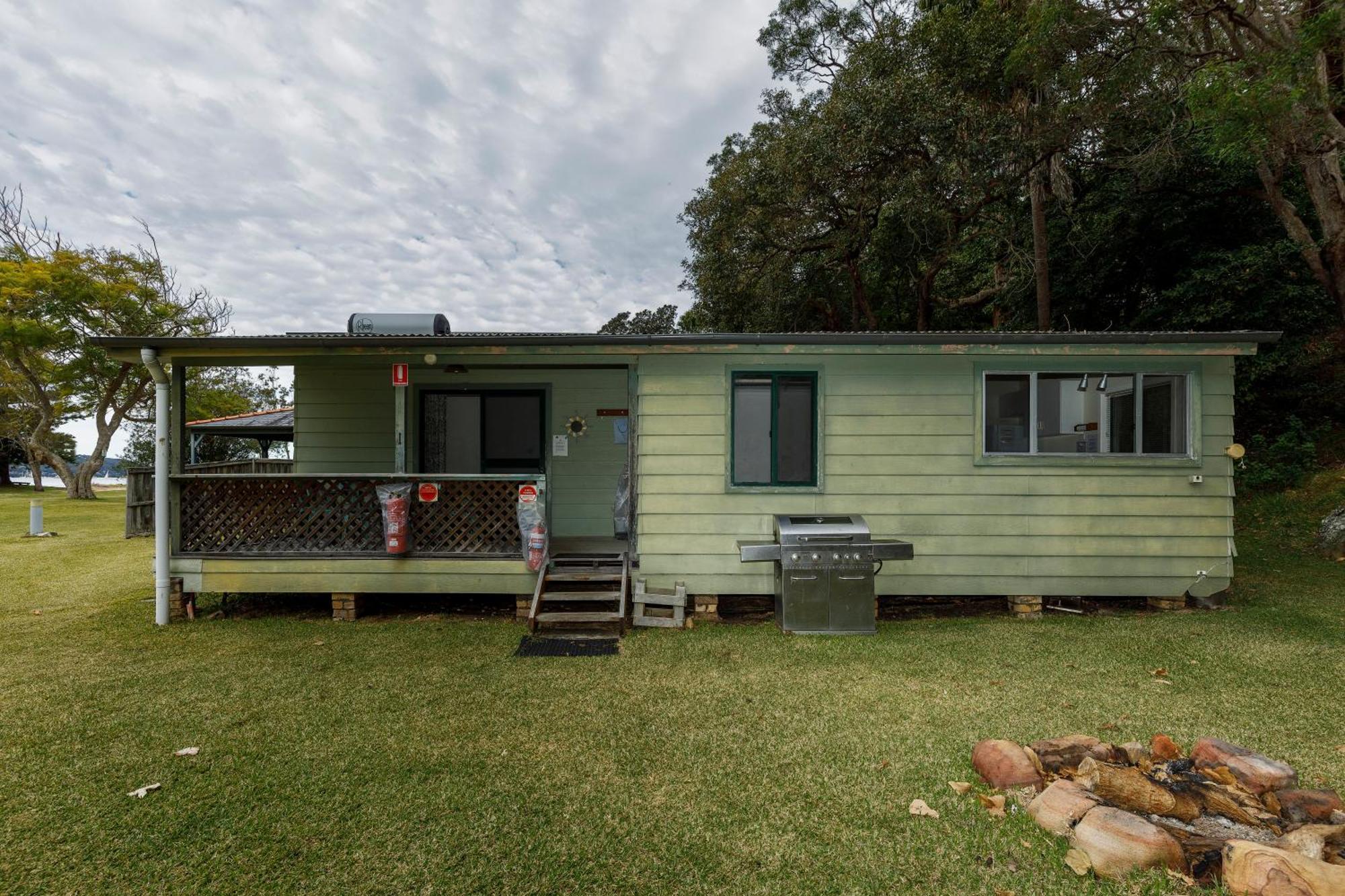 Currawong Beach Cottages Great Mackerel Beach Bagian luar foto