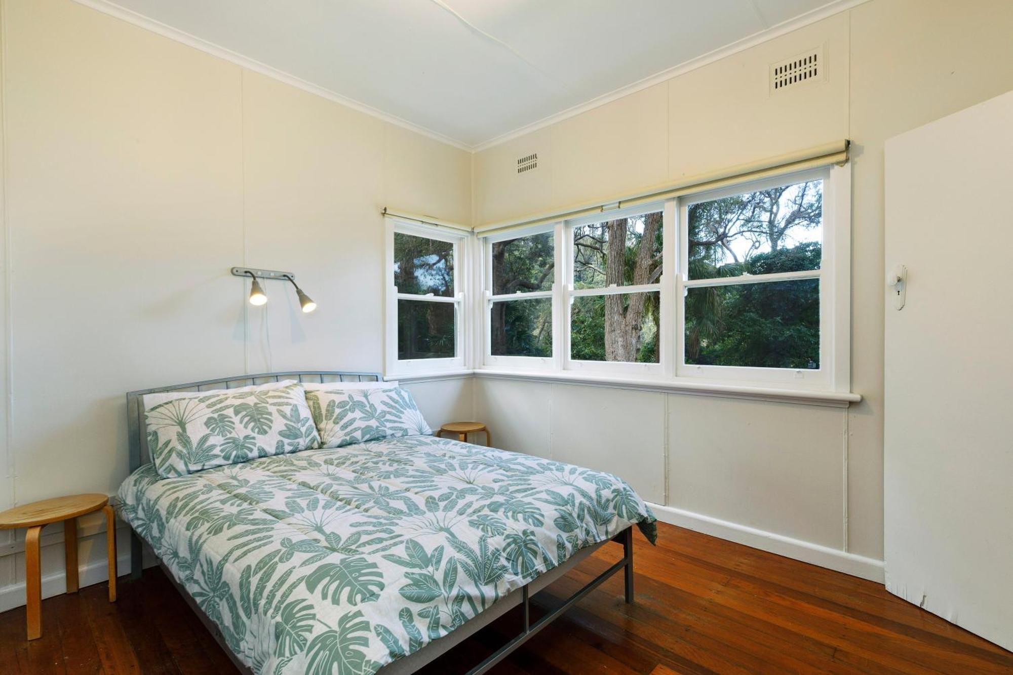 Currawong Beach Cottages Great Mackerel Beach Bagian luar foto